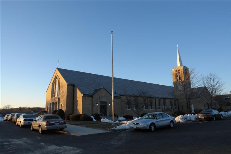 St Camillus Parish Church - Arlington, MA, Белмонт
