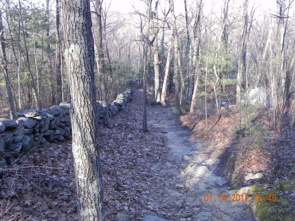 goat hill path, Боурн