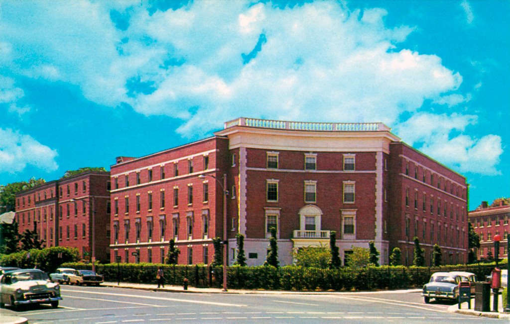 Simmons College - Boston, MA, Бруклин