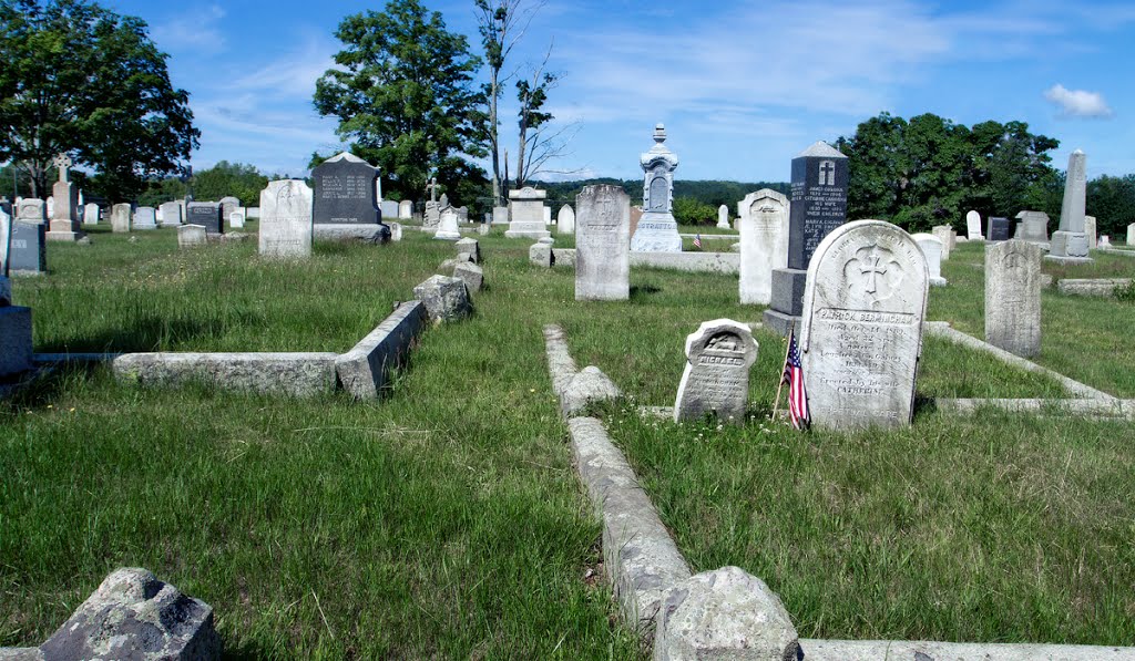 Birmingham Gravestone, St. Marys Cemetery, Milford, MA, Вест-Бриджуотер