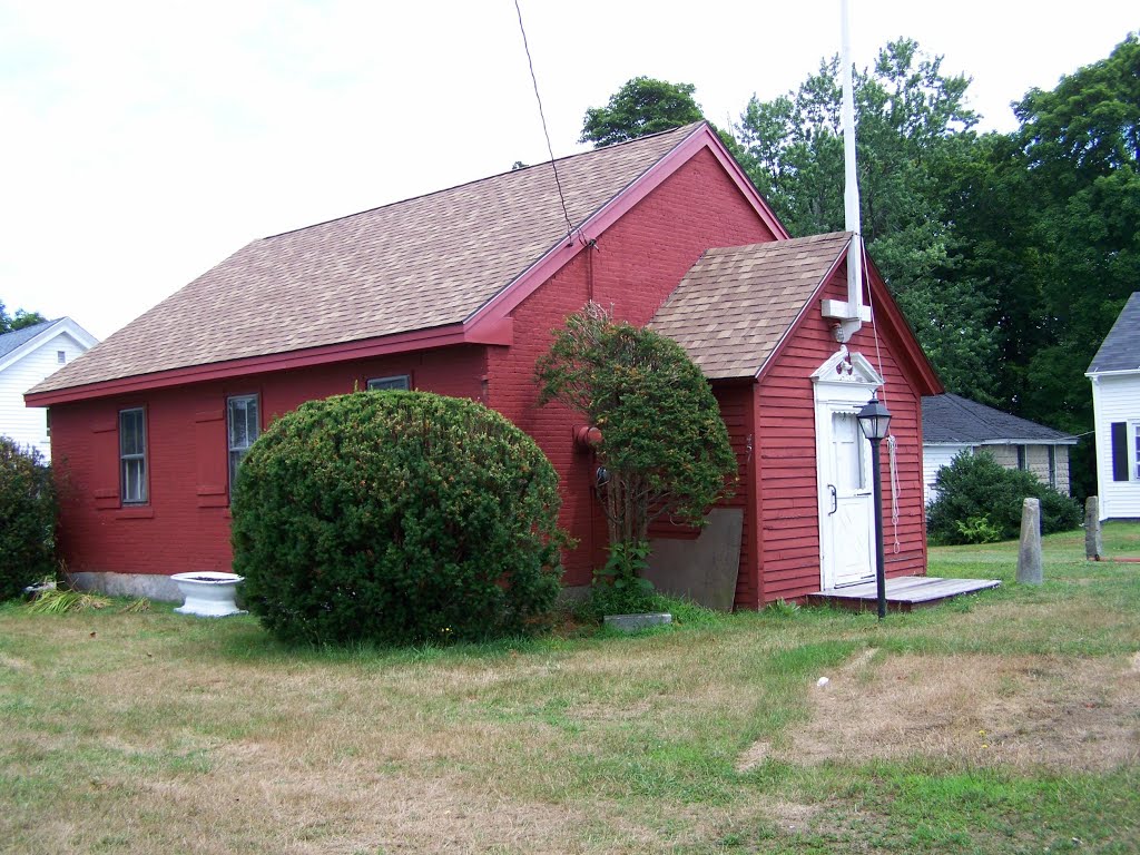 District Five Schoolhouse- Webster MA, Дадли