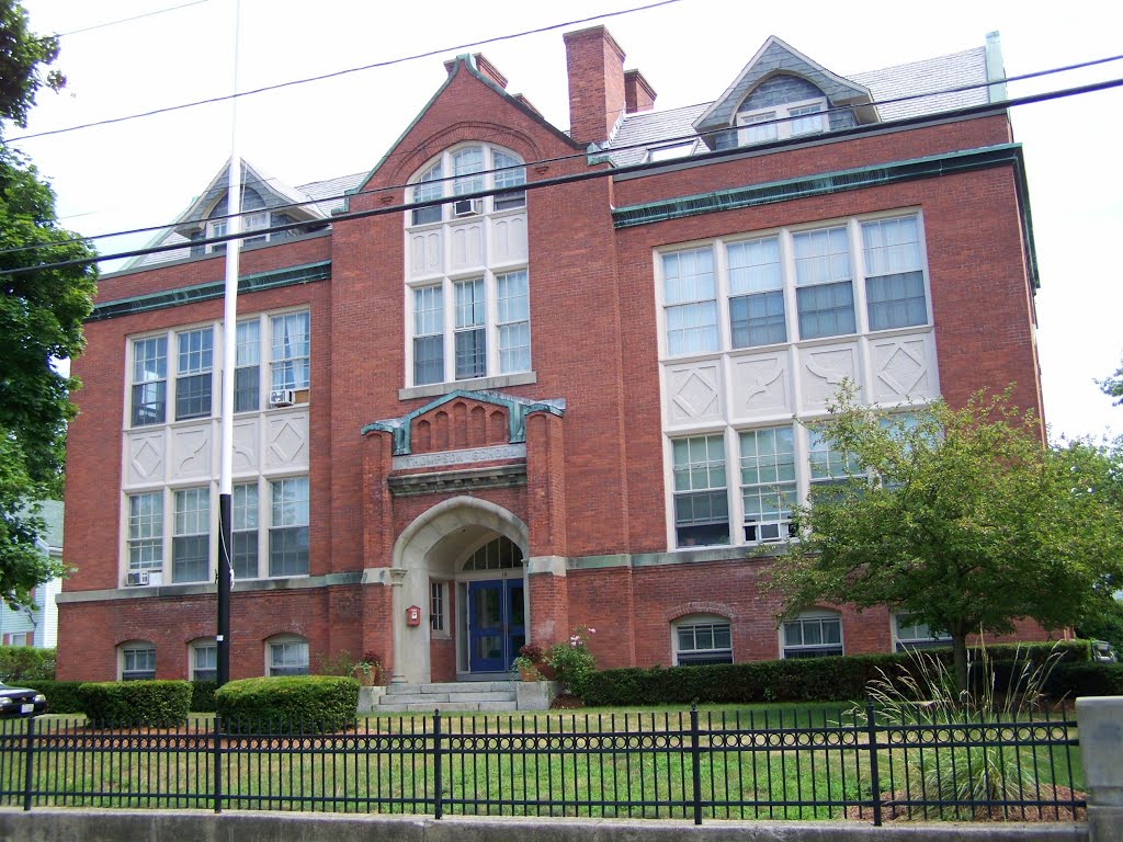 Thompson School- Webster MA, Дадли