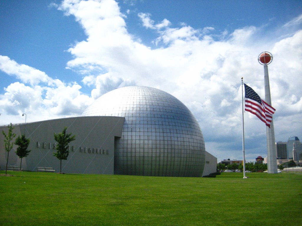 Basketball Hall of Fame Museum at Springfield, Massachusetts, Ист-Лонгмидоу
