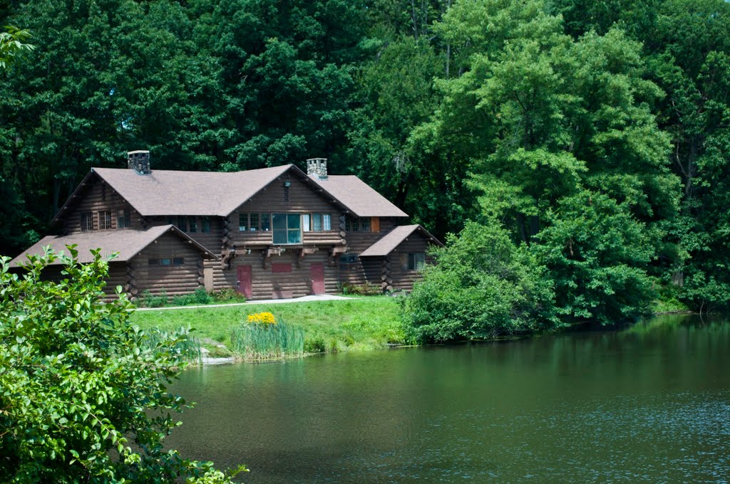 Porter Lake Ecological Center, Forest Park, Springfield, Massachusetts, Ист-Лонгмидоу