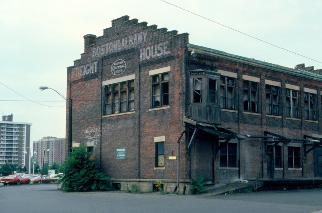 Former Boston and Albany Railroad Freight House at Springfield, MA, Ист-Лонгмидоу