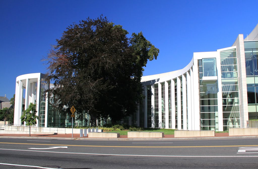 US Courthouse, Springfield MA, Ист-Лонгмидоу