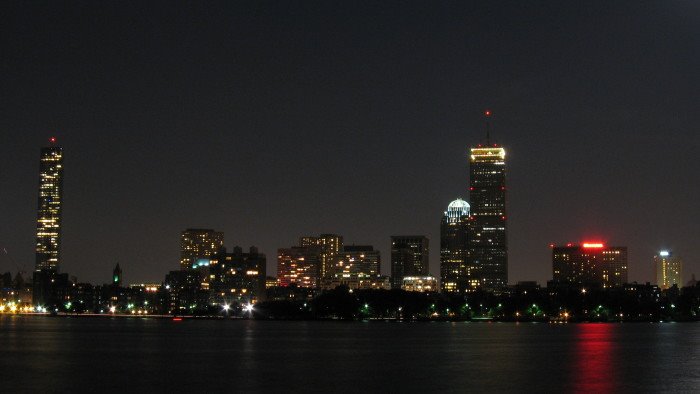 Boston by night, Кембридж