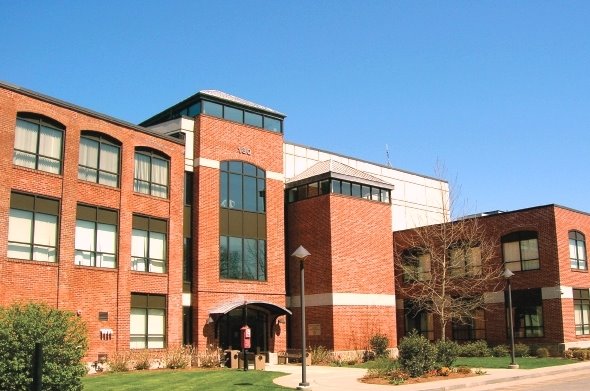 Paul Center for Business at Eastern Nazarene College, Куинси