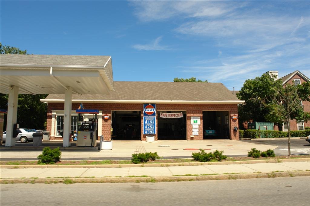 Gulf Station - Beford Street - Lexington, MA, Лексингтон