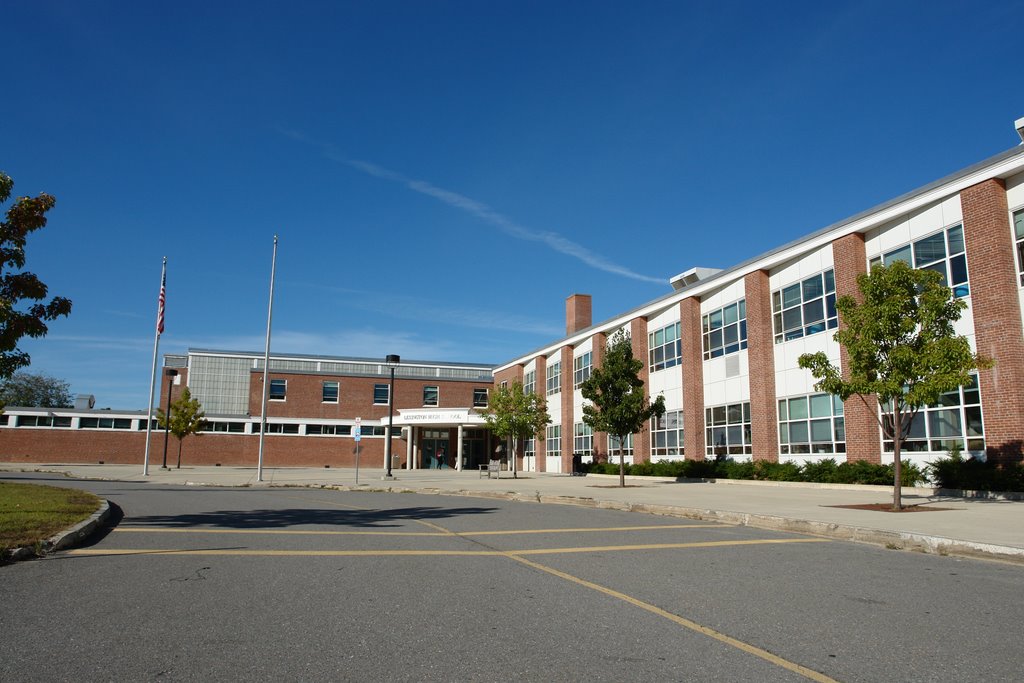 Lexington High School - Lexington, MA, Лексингтон
