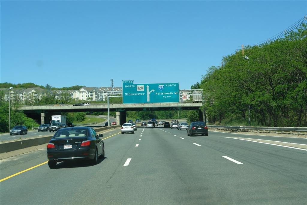 Junction of I-95 on Route 128 North - Peabody, MA, Линнфилд