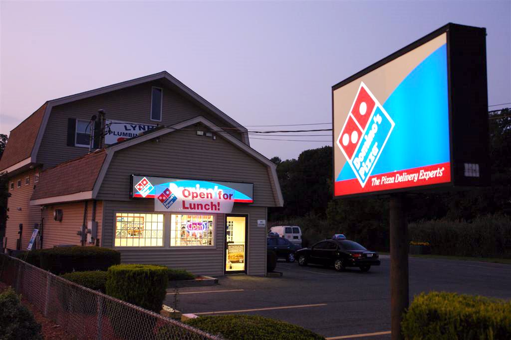 Dominos Pizza - Saugus, MA, Линнфилд