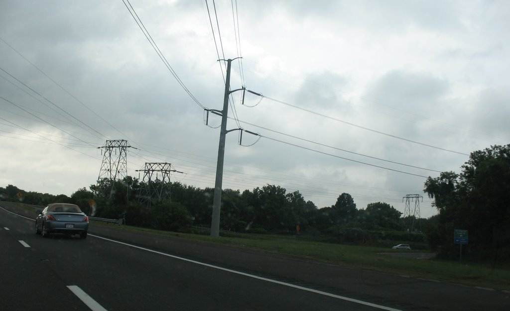 Power lines on 95, Линнфилд