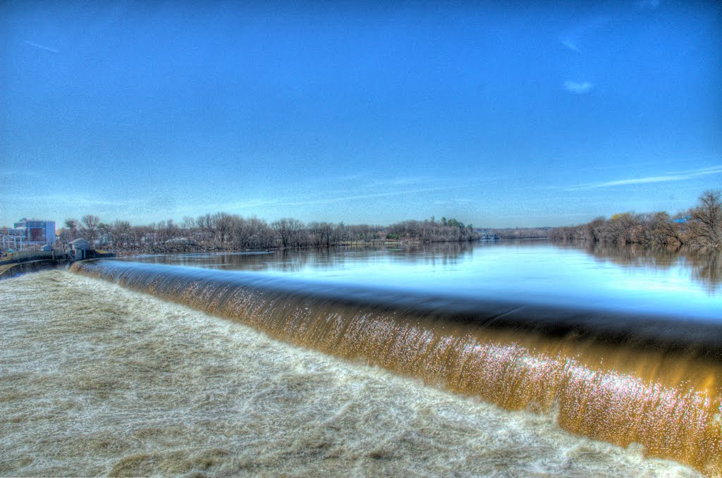 Great Stone Dam Lawrence, MA, high water, Лоуренс