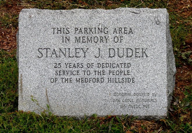 Dudek Memorial Parking Area, Медфорд