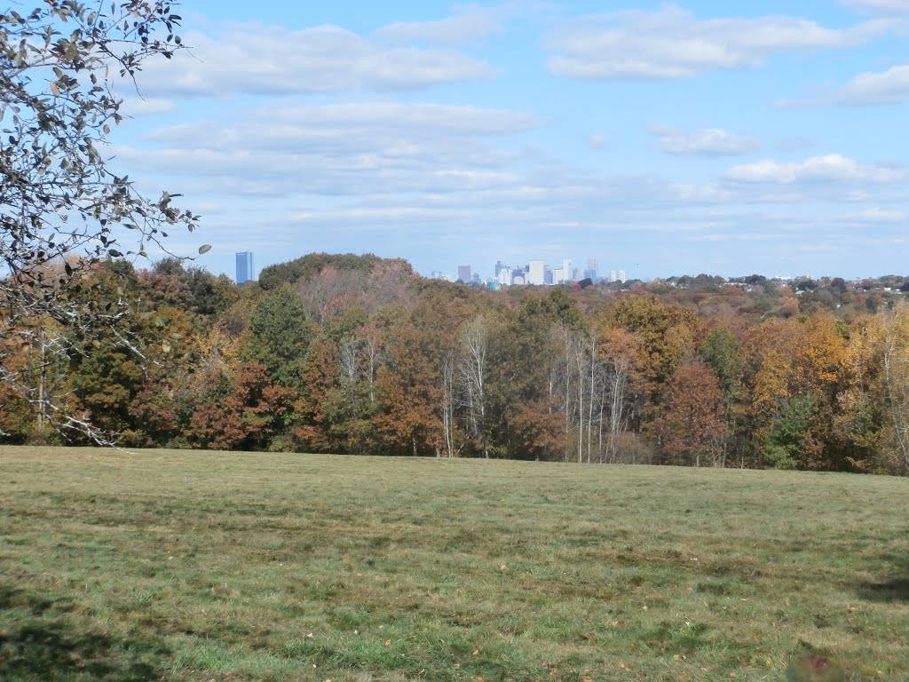 Gov. Hutchinson Field view toward Boston, Милтон