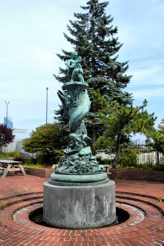 Statue Honoring Fishermen Everywhere, Нью-Бедфорд