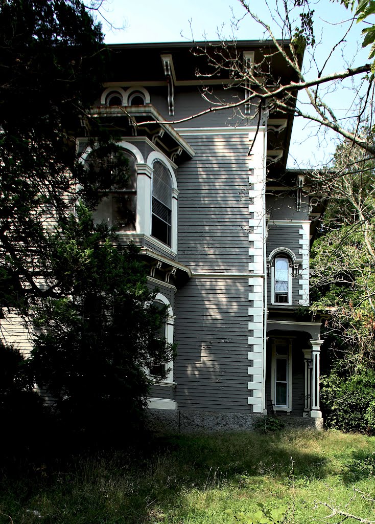 139 Cottage St., New Bedford, MA, Нью-Бедфорд