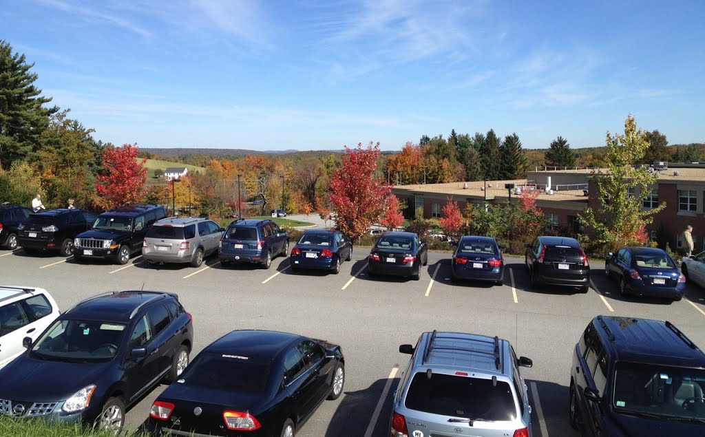 17) The top of the Wachusett Regional HS parking lot has a fairly nice fall view toward the mountain., Холден