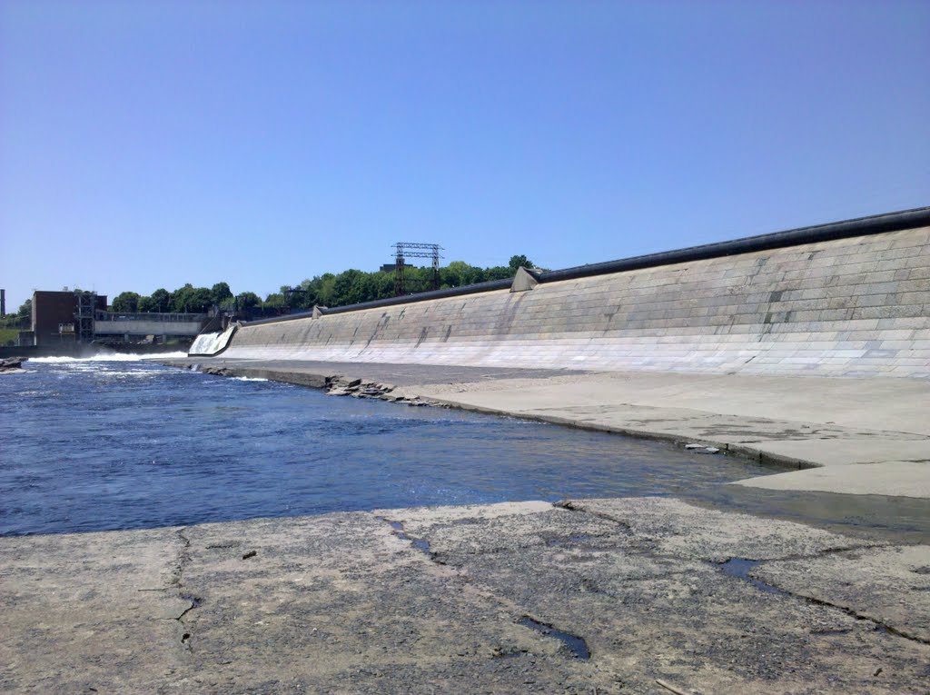 Holyoke Dam from South Hadley side of Connecticut River, Холиок