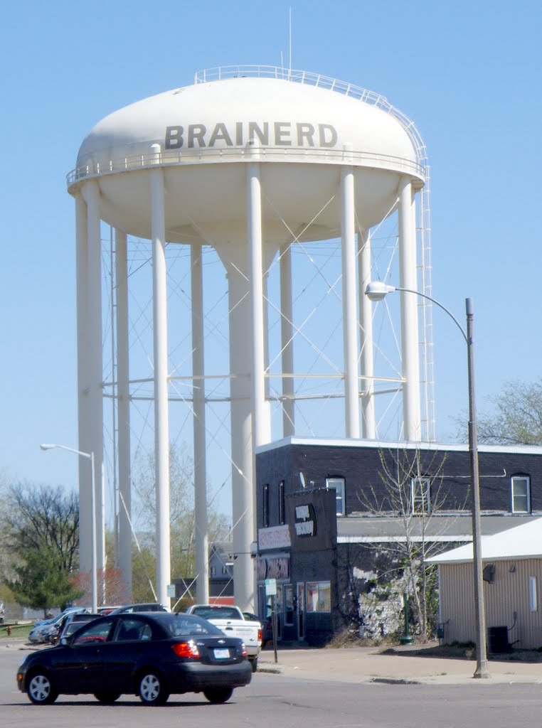 Water Tower in Brainerd, MN, Вест-Сант-Пол