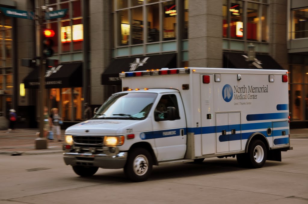 North Memorial Medical Center Ambulance, Миннеаполис