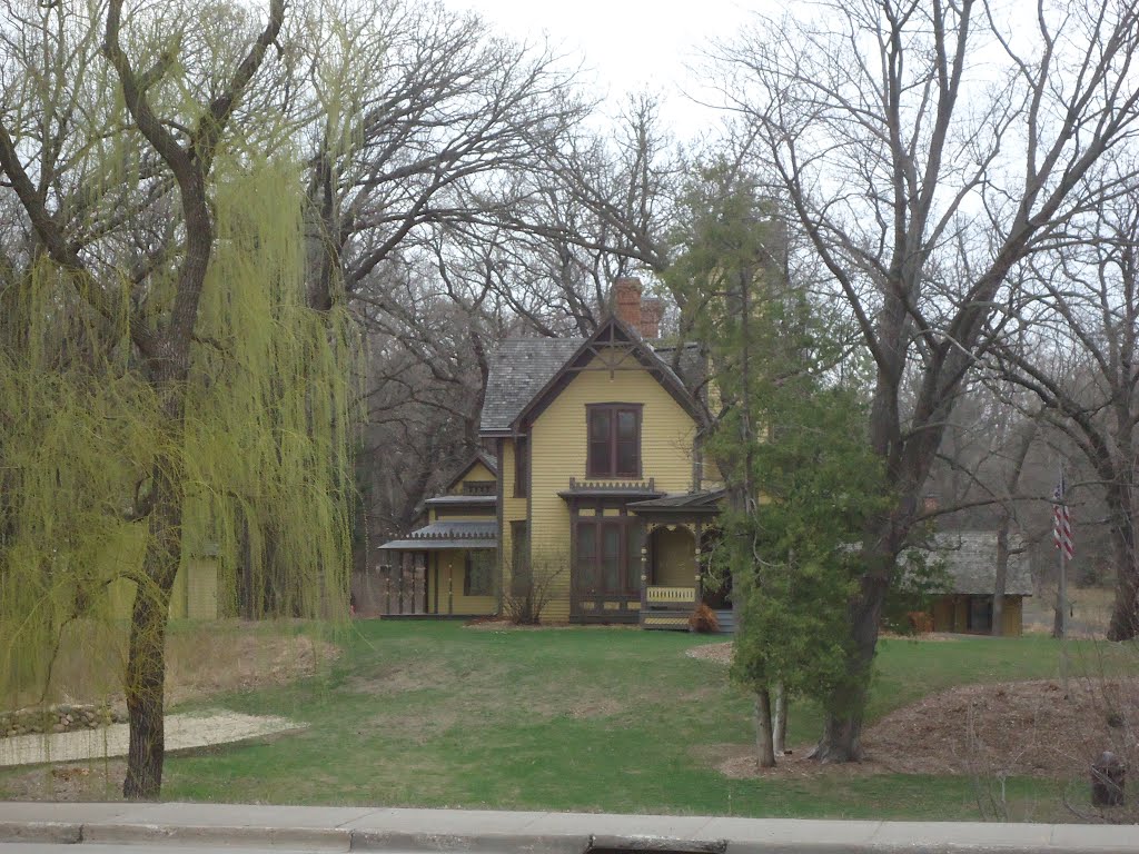 Old House On The Creek, Миннетонка