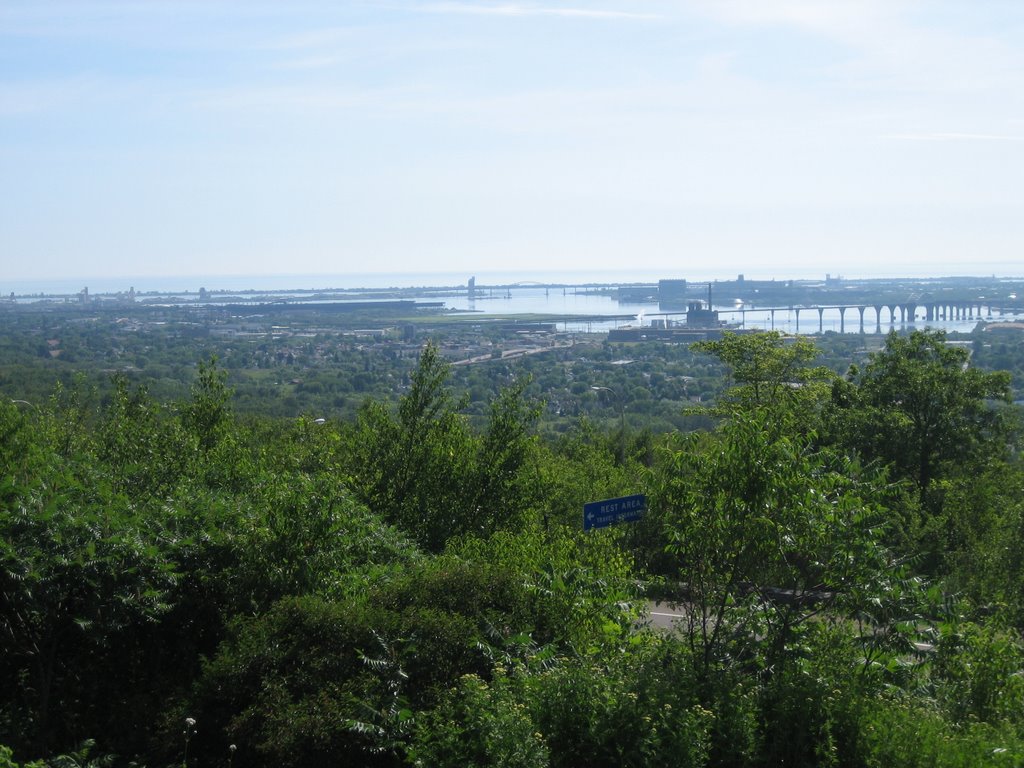 Over looking Duluth Harbor, Проктор