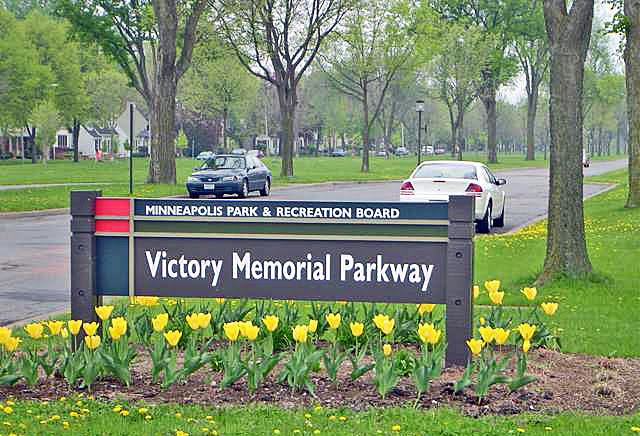 Victory Memorial Parkway, Роббинсдейл
