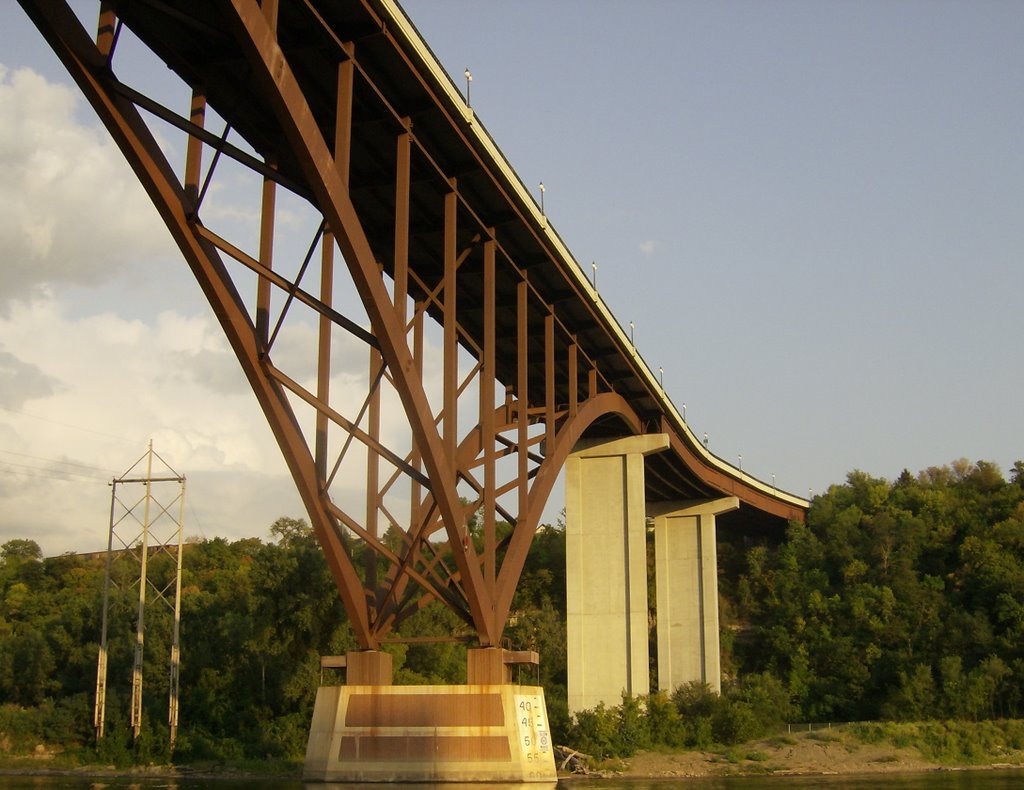The Smith Ave High Bridge, Сант-Пол