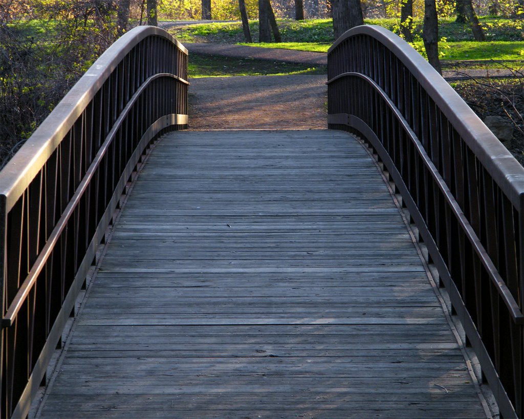 Bridge to Islands of Peace County Park, Fridley, Minnesota, Фридли