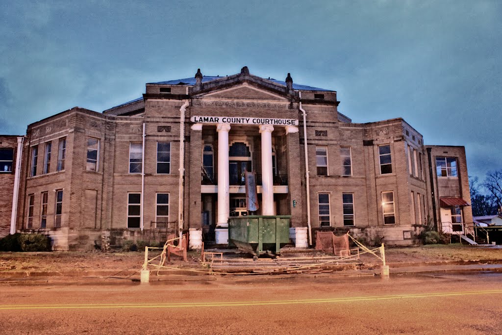 Lamar County Courthouse - Built 1905 - Purvis, MS, Бассфилд