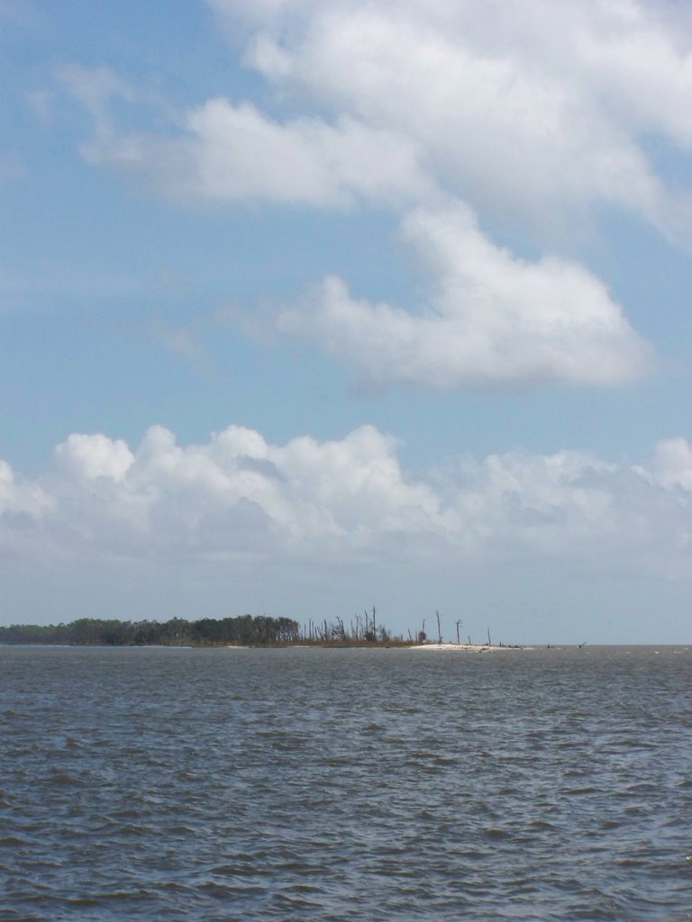 Deer Island as seen from Biloxi, MS, Билокси