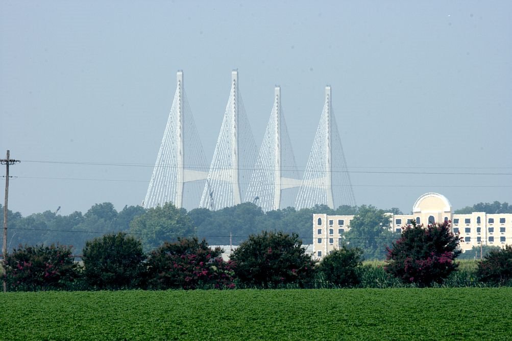 New bridge over the Mississippi at Greenville, MS, Ватер Валли