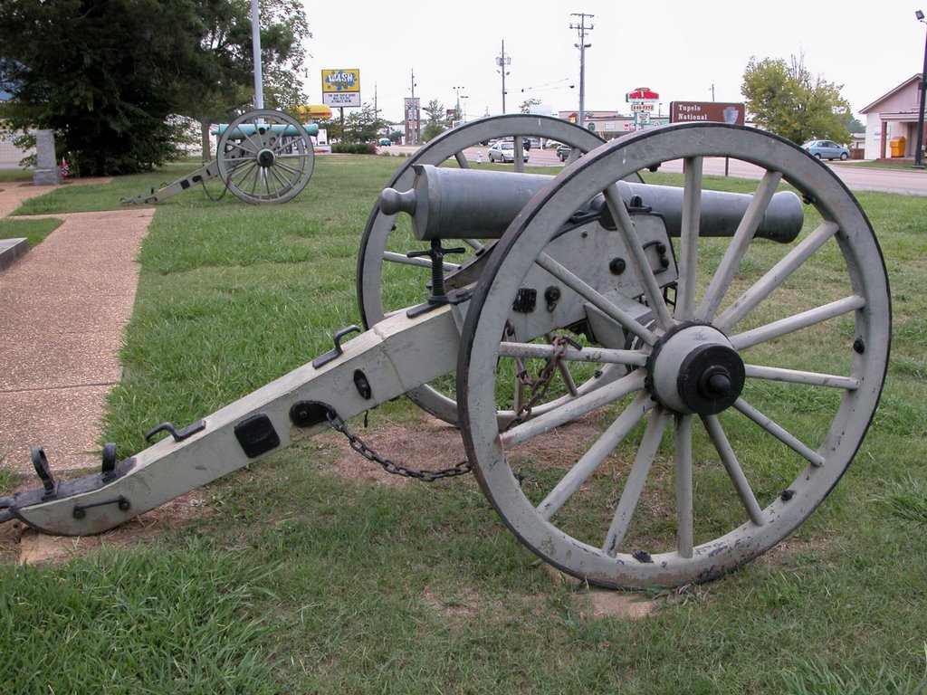 12-Pounder Napoleon Cannon, Tupelo Natl Battlefield, Tupelo, Mississippi, Гаттман