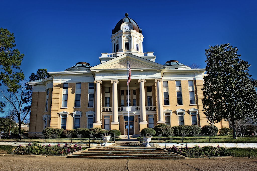 Simpson County Courthouse - Built 1907 - Mendenhall, MS, Декатур
