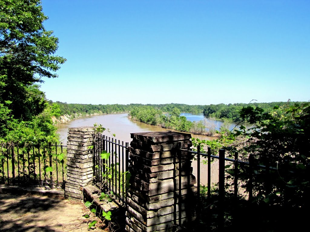 The Taylor Overlook near Gainesville, AL, Каледониа