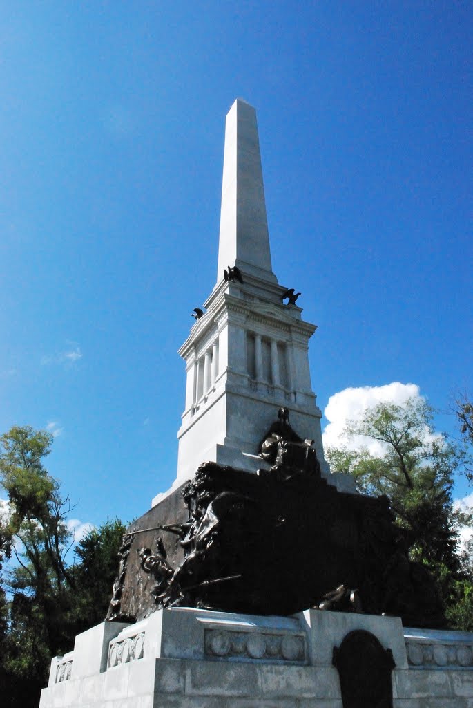 Mississippi Monument, Кингс