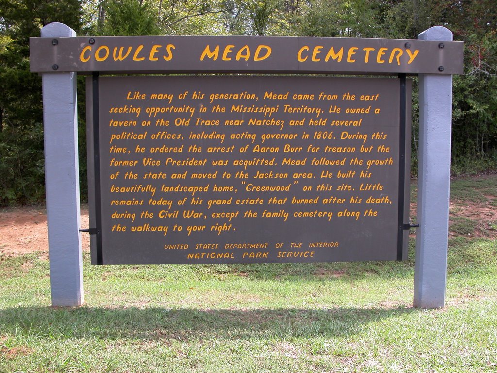 Cowles Mead Cemetery, Natchez Trace Parkway near Clinton, Mississippi, Клинтон