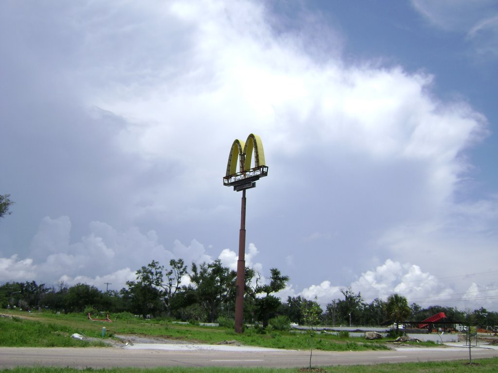 McDonalds gulfport after Katrina, Лонг Бич