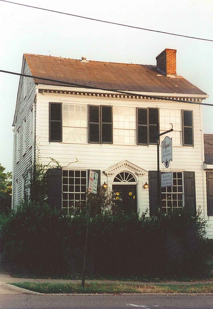 1783 Priests house, built for a Spanish priest, Natchez Ms, scanned 35mm (8-9-2000), Натчес