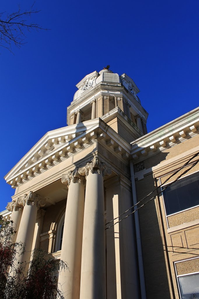 Chickasaw County Courthouse - Built 1909 - Houston, MS, Хьюстон