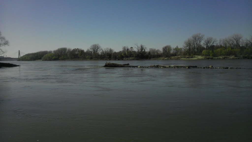 Missouri river front park bank, Авондейл