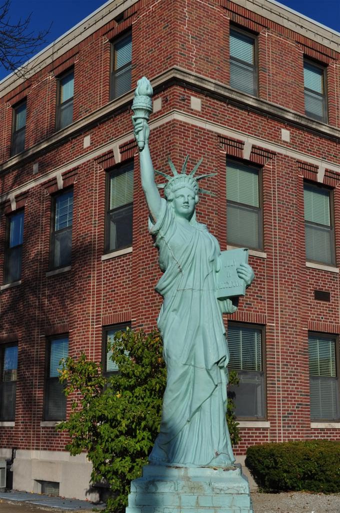 reproduction Statue of Liberty, Mexico, MO, Вебстер Гровес