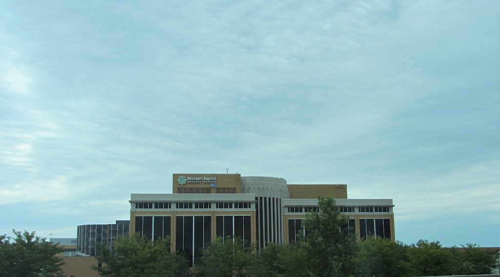 Missouri Baptist Medical Center, Дес Перес