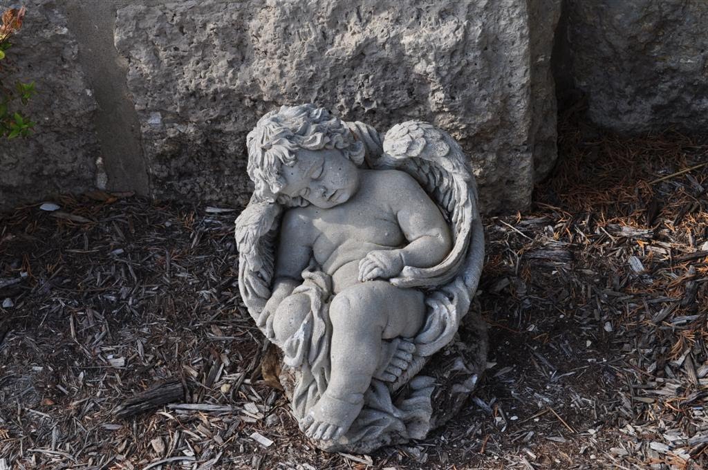 sleeping cherub, St Joseph Catholic Church, Westphalia, MO, Деслог