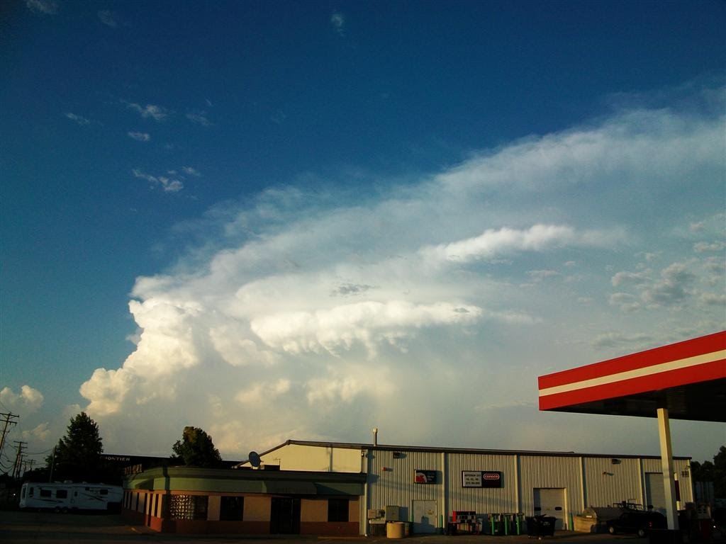 storm clouds northeast of Jefferson City, MO, Джефферсон-Сити