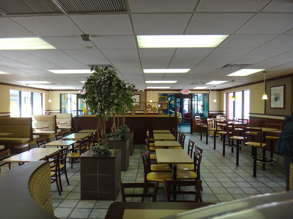 Inside Kirkwood McDonalds, Кирквуд