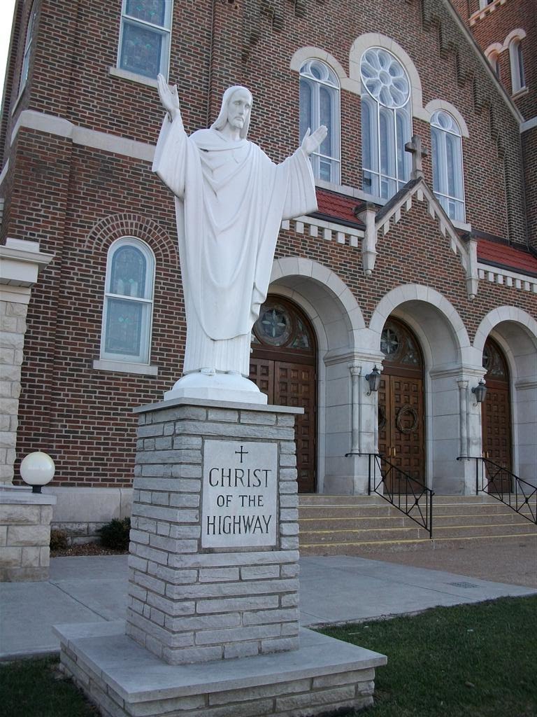 Christ of the Highway statue, Immaculate Conception Church, Jefferson City, MO, Лемэй
