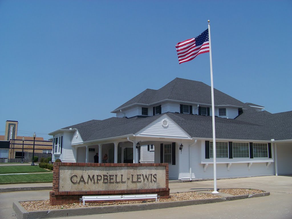 Campbell Lewis, Маршалл